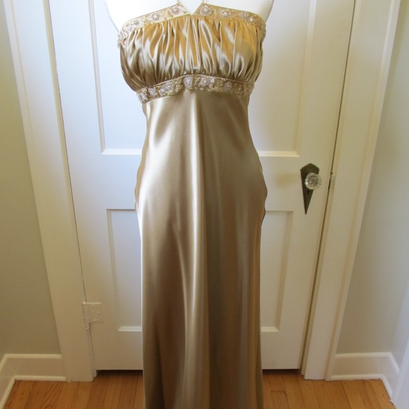 DE LARU Dresses & Skirts - Gold Halter Beaded Prom Homecoming Formal Dress